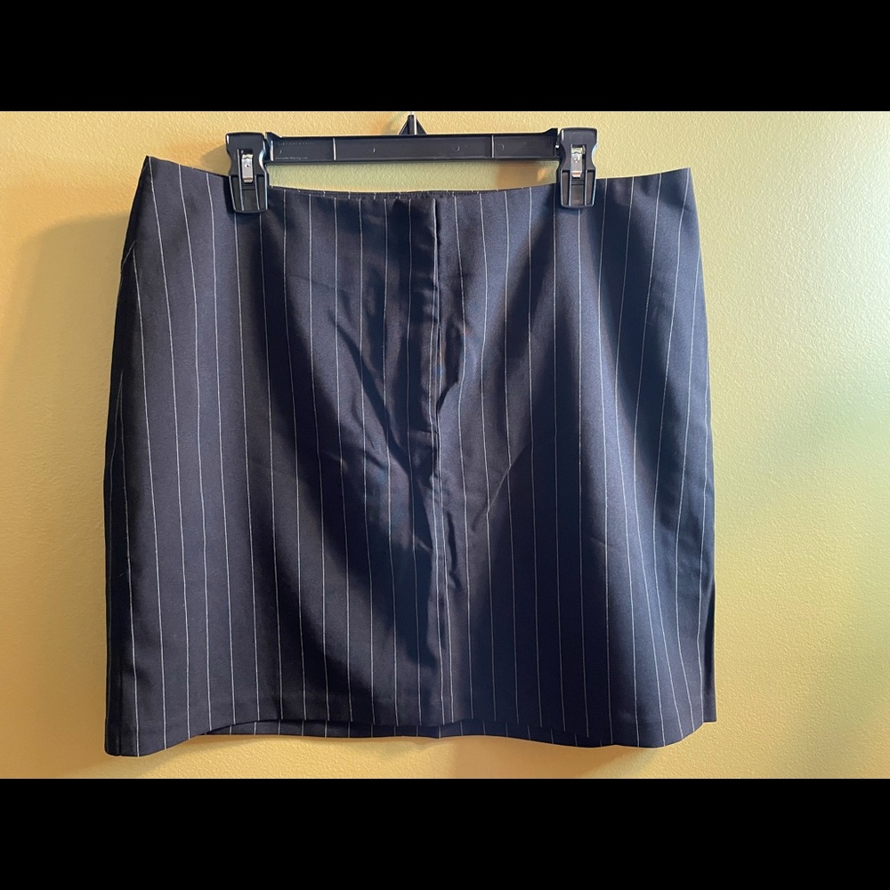 New York & Company Striped Skirt - Picture 3 of 6
